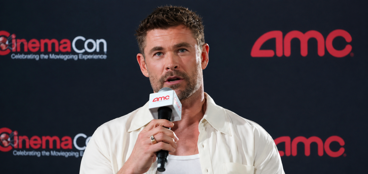 Chris Hemsworth and Kevin Hart